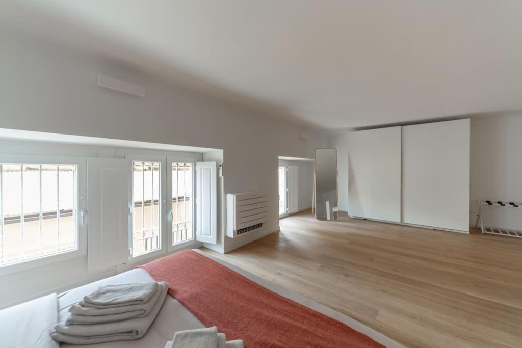 Milano Loft-Hosted By Sweetstay מראה חיצוני תמונה