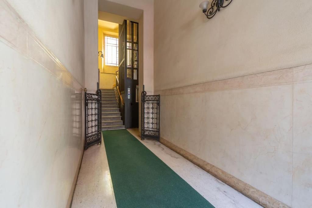 Milano Loft-Hosted By Sweetstay מראה חיצוני תמונה